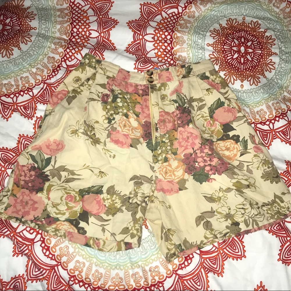 Floral Vintage High Waisted Linen Shorts